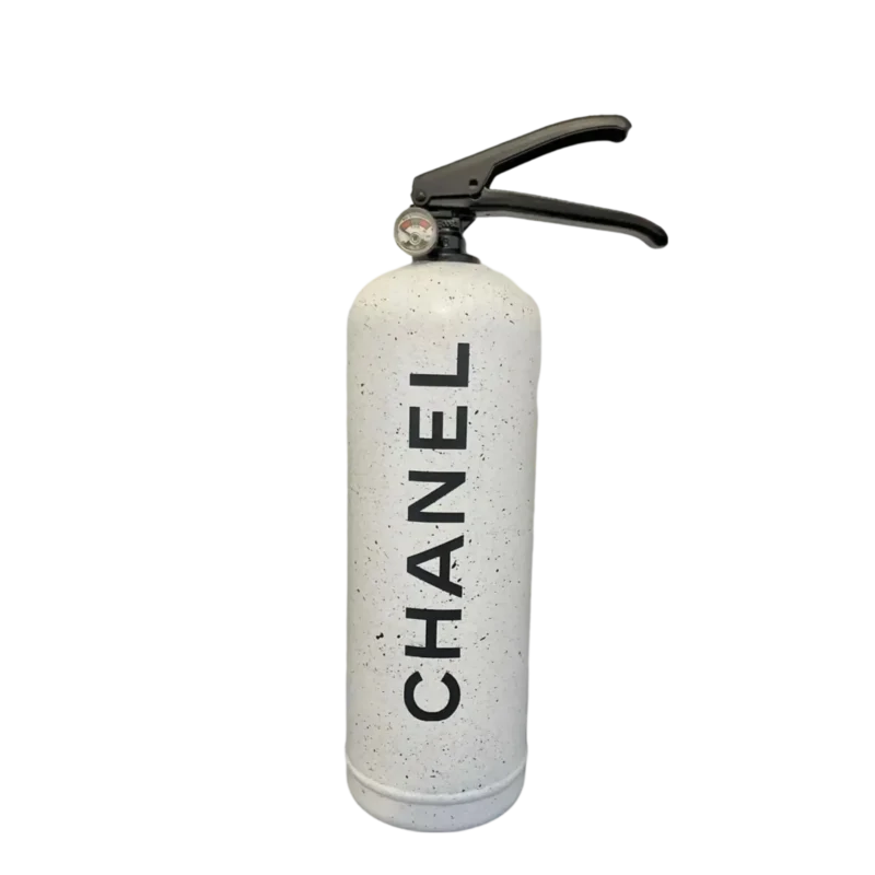 Extincteur "Chanel" blanc